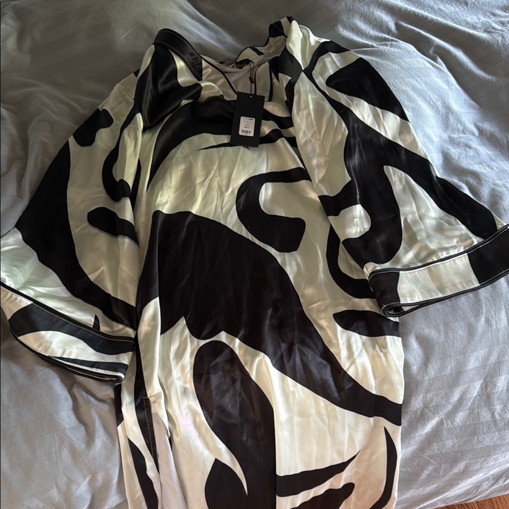 Fashion Nova Kaftan Satin Dress